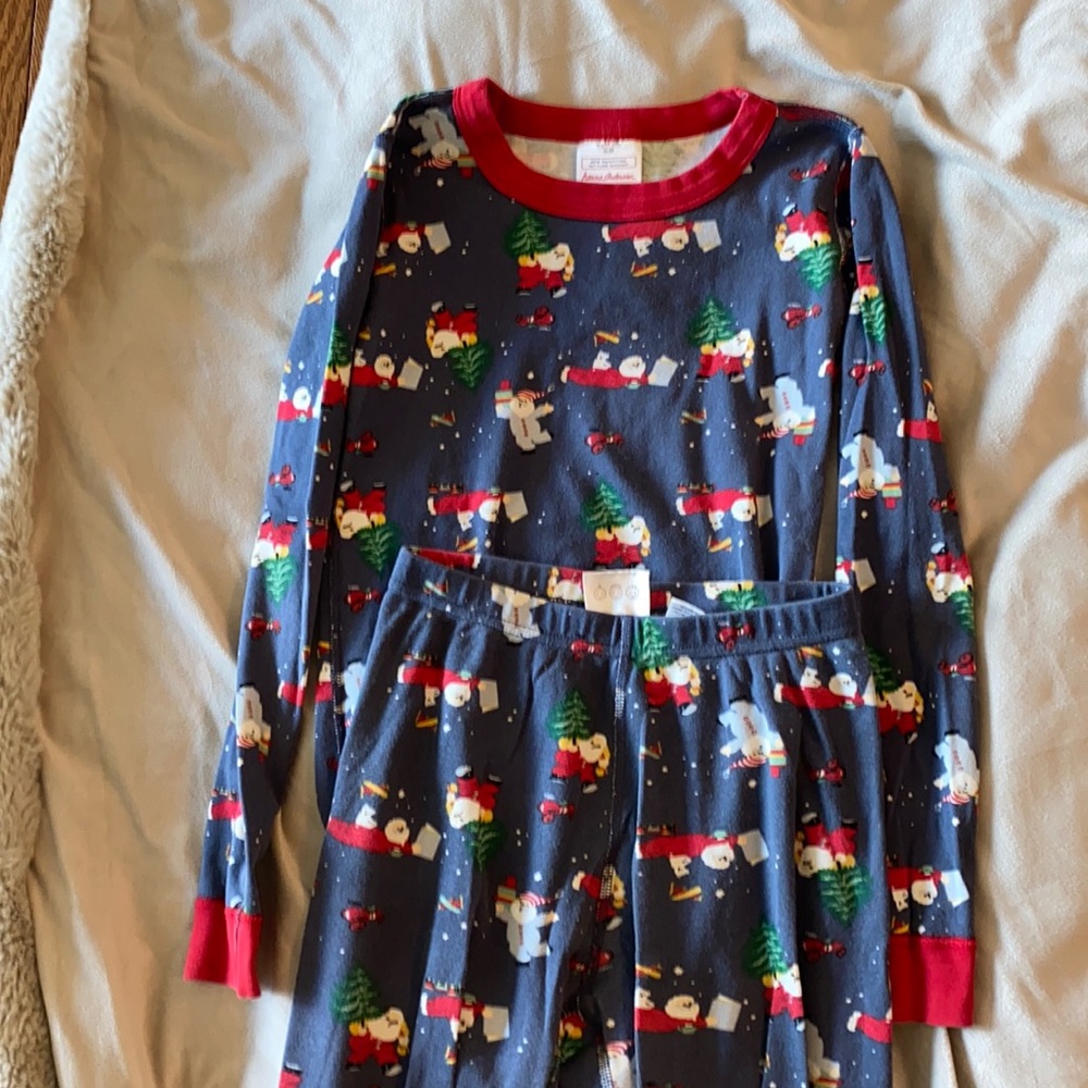 Hanna Andersson pants pajamas size 140 or size 10